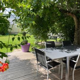 Maison 4 chambres jardin et parking, hotel sa Déols