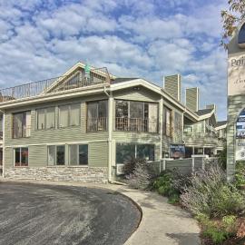 201 Pointes North Inn, hotel v destinaci Charlevoix
