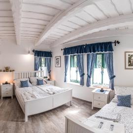 Apartmány Sklepy Mařatice, hotel in Uherské Hradiště