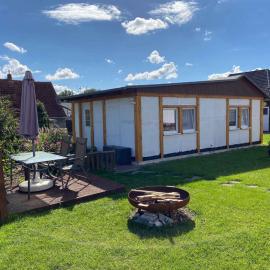 Holiday home in Gustow - Insel Rügen 3077, hotel in Gustow