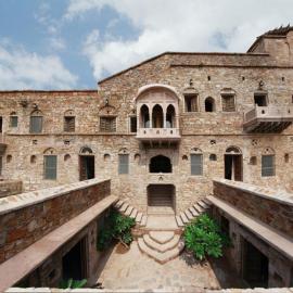 Fort Dadhikar, Alwar, hotel a Alwar
