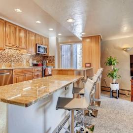 Hot Tub & Sauna PEAK 8 BRECKENRIDGE، فندق في بريكنريدج