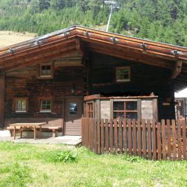 Hüttenzeit almhütte sölden, hotel in Sölden