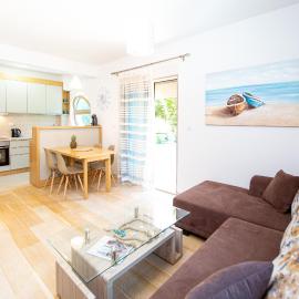 Apartman DULY LUX, hotel a Pržno