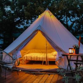 Valea Doftanei Glamping, hotel a Teşila