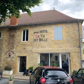 Maison d'Hôte la Vie Est Belle, hótel í Lalinde