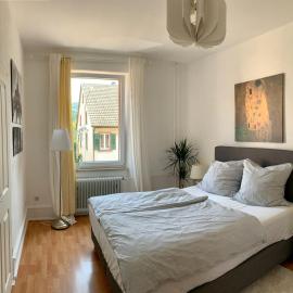 Citynahes Apartment für die ganze Familie oder Gruppen in ruhiger Lage, hotel in Freiburg im Breisgau