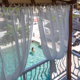 Hotel Odysseas, hotel Políhronóban
