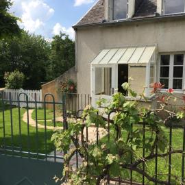 Quarré-les-Tombes में, होटल L' Huis-au-Tilleul