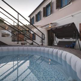 Kuća za odmor Tonka, Hotel in Grižane