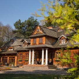 Dwór Zaścianek, hotelli kohteessa Sarnaki