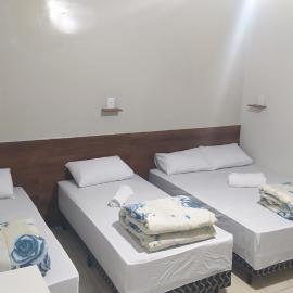 Pousada Quarto com ar, wi fi,frigobar perto da basilica