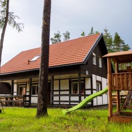 Załakowo Na Gwizdówce 13 całoroczny domek na Kaszubach, hotel in Załakowo