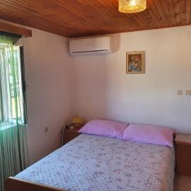 Apartman Letizia, hotel a Ustrine