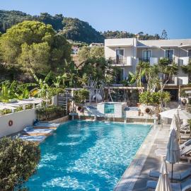 Iniohos Zante Hotel & Suites, hotell sihtkohas Argasi