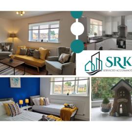 Private Spacious 2 Bedroom, 2 Bathroom & 2 Parking by Srk Accommodation
