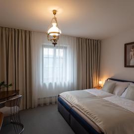 Hotel Zámeček Pod Hradem Starý Jičín 111, хотел в Starý Jičín