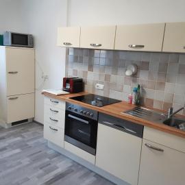 Apartment - Ferienwohnung 1 Treffen am Ossiachersee, hotelli kohteessa Treffen