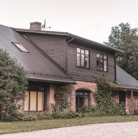 Viesu nams “Bauļi”, hotell i Piltene
