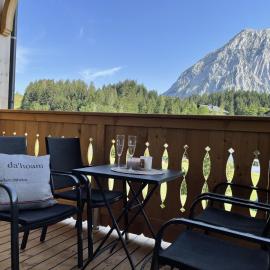 Grimmingblick Apartment 206 by AA Holiday Homes, hotel in Tauplitz