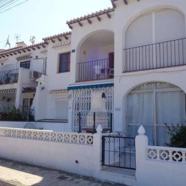 Lago Jardin : Bright spacious one bedroom flat