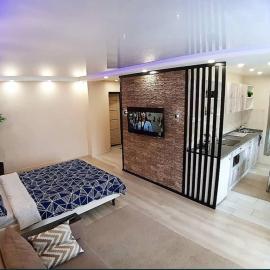 Apartment on Potanina 16, hotel in Ustʼ-Kamenogorsk