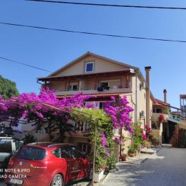 Apartments Iva – hotel w Pakoštane