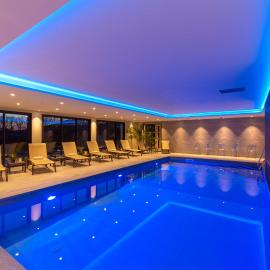 Hôtel L'Escale - Piscine & SPA – hotel w mieście Escalles