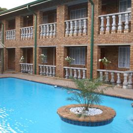 Emerald Guesthouse, hotel v destinaci Kempton Park