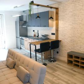 Rita, apartament ideal per a dos, hotel sa Tremp