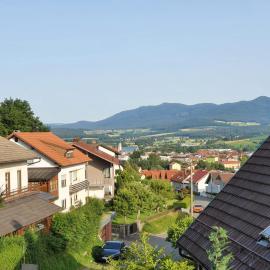 Großzügige Ferienwohnung in Furth im Wald, hotel a Furth im Wald