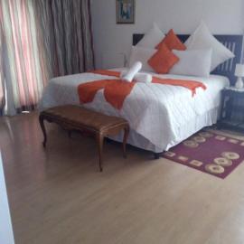 Ezamampondo Guest House, hotel in King Williamʼs Town