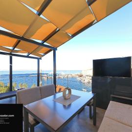 Villa Legacy, by the beach, Kali