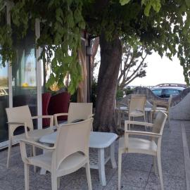 Quadruple room in Pineto - A stone throw from the sea