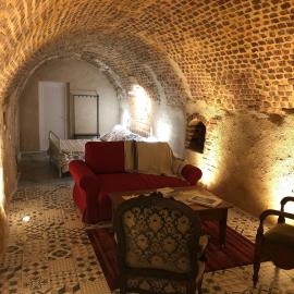 Gîte semi-troglodytique du Vieux Chai de Trôo, hotel a Trôo