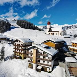 Hotel Garni Enzian, hotell i Damuls