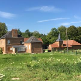 Le Moulin Sainte Marie, chambres d'hôtes et Gîte, hotelli kohteessa Estrée-Wamin