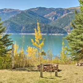 Irwin A-Frame Cabin w/ Deck & Mountain Views!, hotel in Irwin