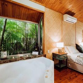 Getaways at Byfield, hotel u gradu Byfield