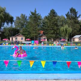 Camping Rožnov, hotel din Rožnov pod Radhoštěm