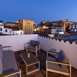 Apartamentos El Patio - Modernos con vistas en Plaza Mayor