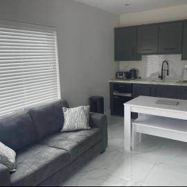 Apt 3, Lisvarna House, hotel in Buncrana