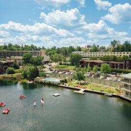 High Peaks Resort, מלון בלייק פלאסיד