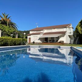 Tranquilidad con piscina en Casa Nantes en Sanxenxo
