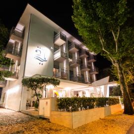 Hotel 21 Riccione, hotel in Riccione