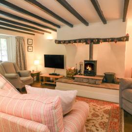 2 Storrs Cottages, hotel in Carnforth