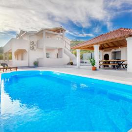 Villa San