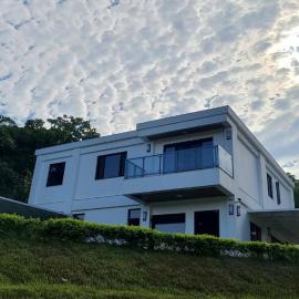 印象莊園包棟民宿,一日一組客人,依人數開房, hotel in Xihu