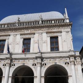 Camera con Vista, hotel u Bresci