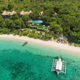Amun Ini Beach Resort & Spa, hotel di Anda